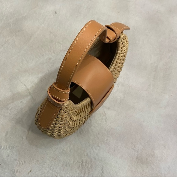 ANTHROPOLOGIE Poolside Croissant Satchel In Brown - Picture 14 of 16